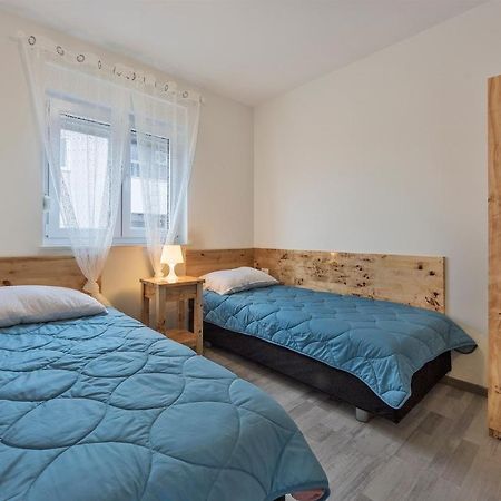 2 Bedroom Apartment Peroj Fažana エクステリア 写真