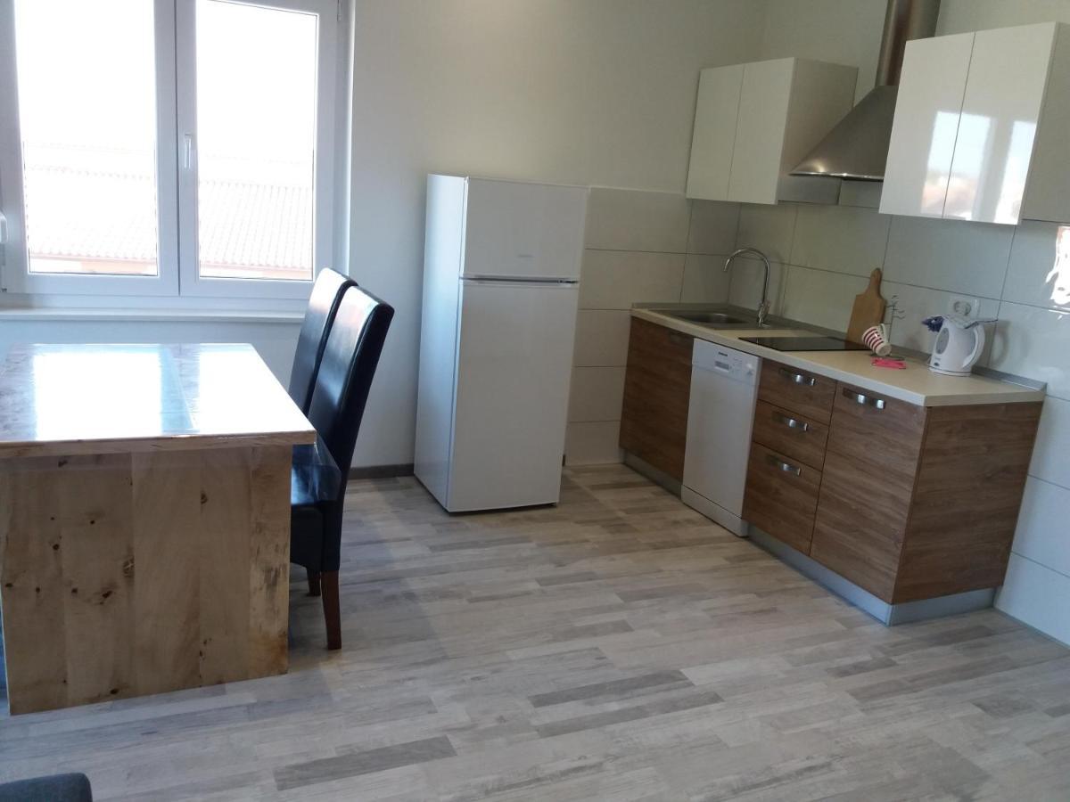 2 Bedroom Apartment Peroj Fažana エクステリア 写真